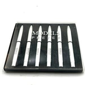 Models Prefer set of eyeliner Brown Black & Berry Tones lip liner 6 pencils kit